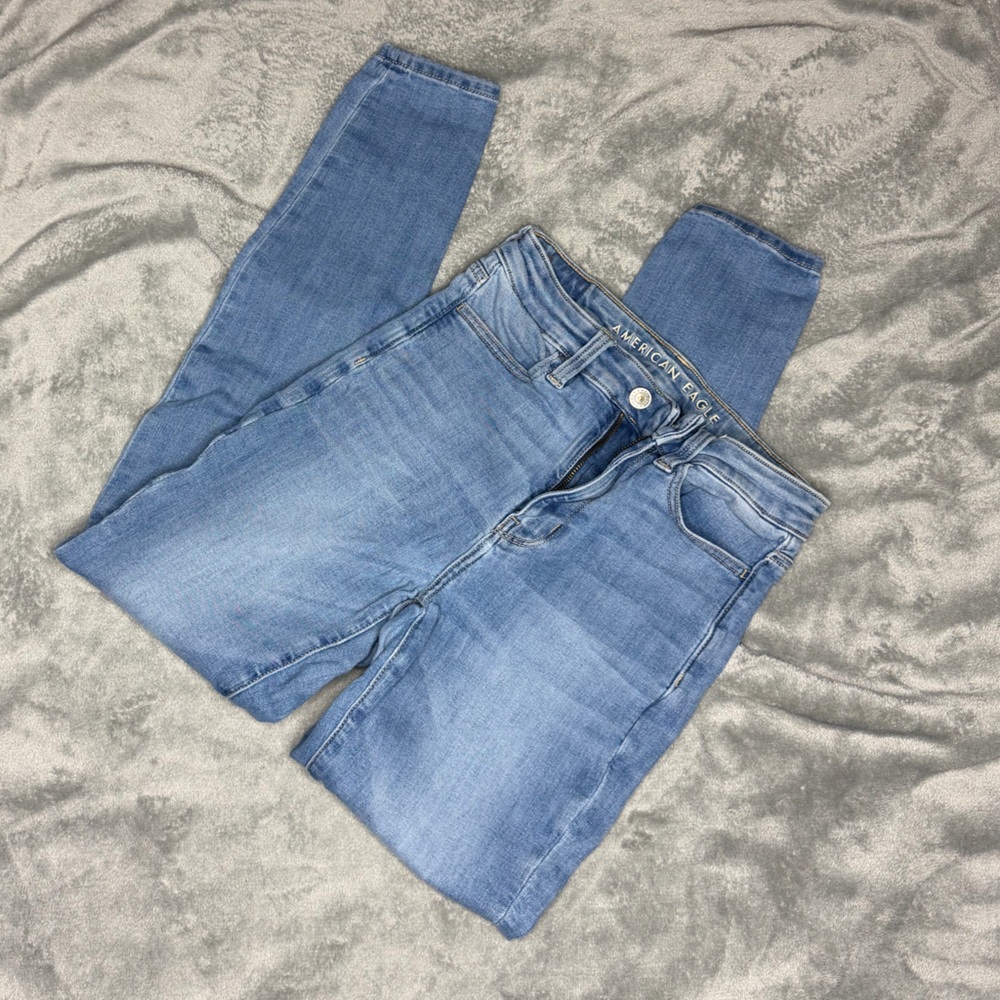 American Eagle Outfitters Light Blue Skinny Jeans